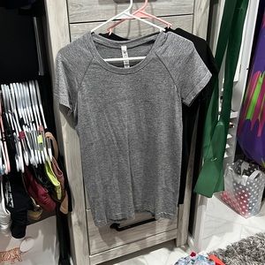 Lululemon Heather Grey short sleeve swiftly tech shirt